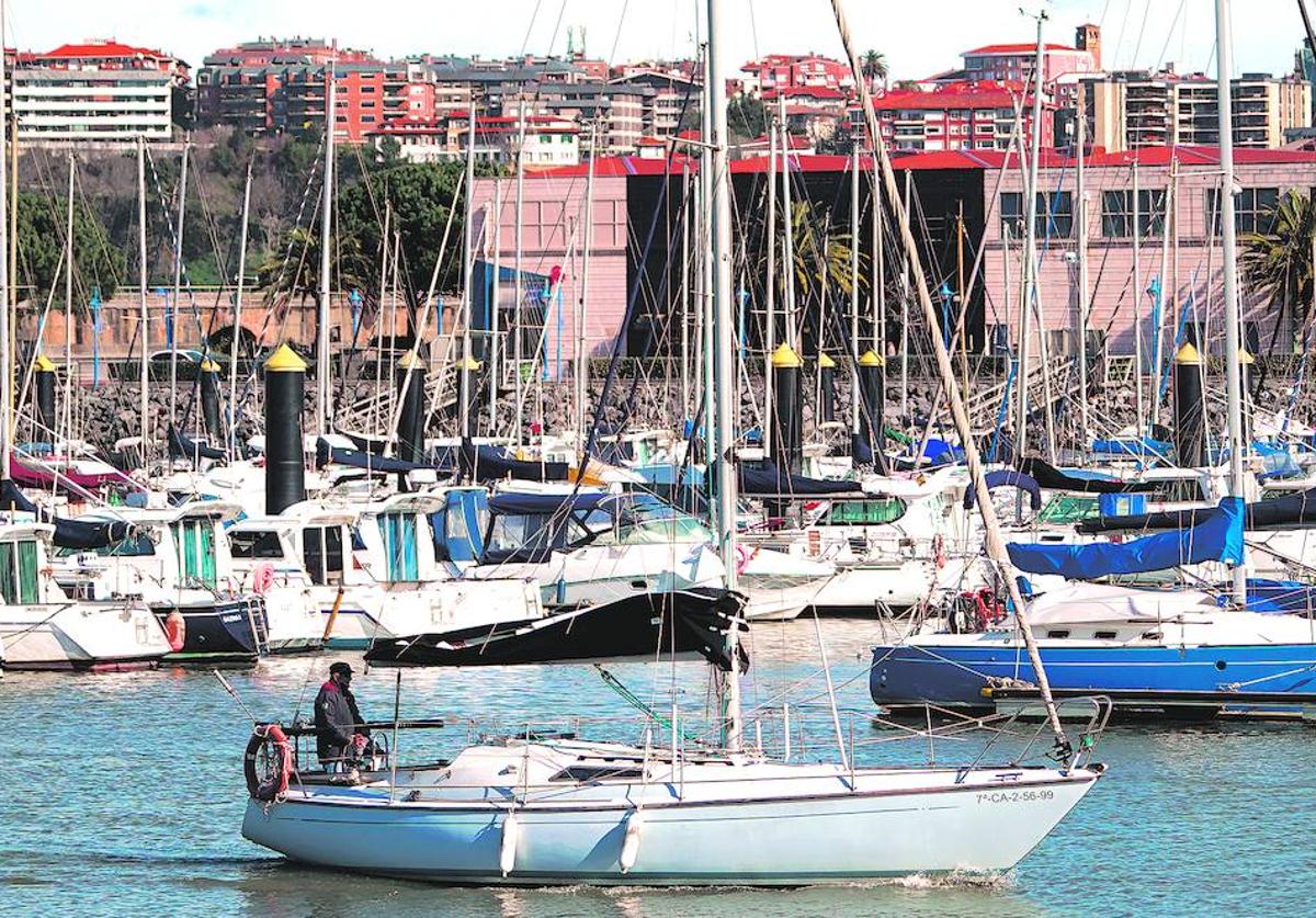 Incertidumbre en amarristas y negocios por el fin de la concesión del